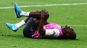 年纪轻轻 年纪轻轻